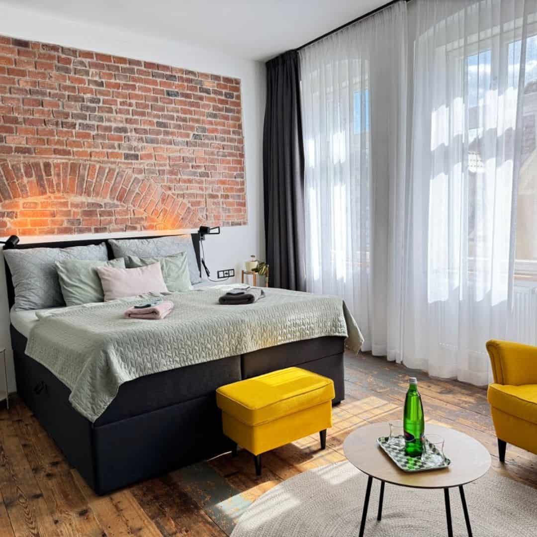 Designzimmer im Apartmenthaus FOUR ROOMS